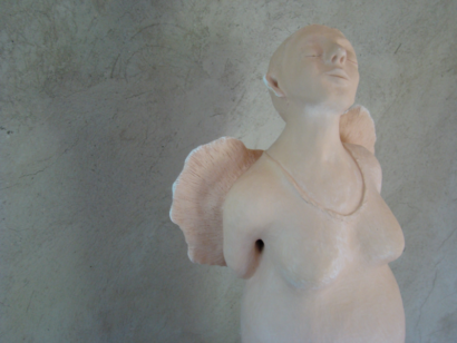 18 lachsfarbenEngelAugenzuBisHüfte2klein1png