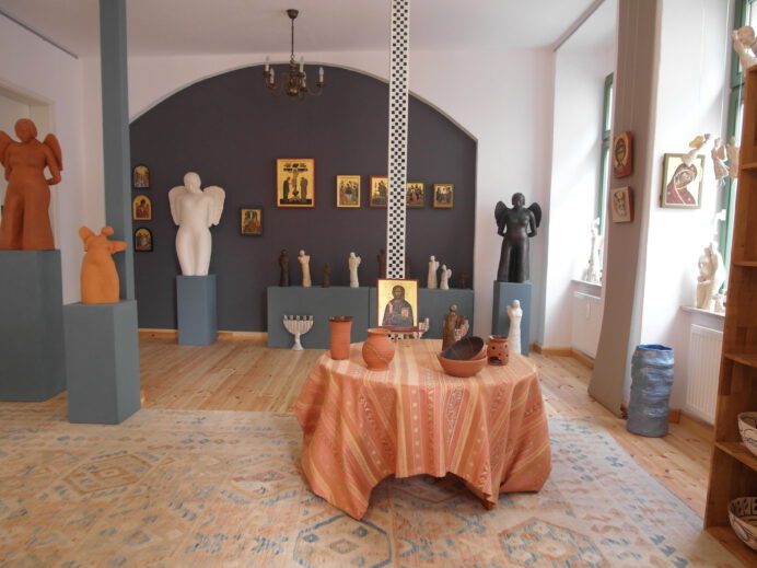 Christina Koenig Himmlisch rel. Totale Raum 1